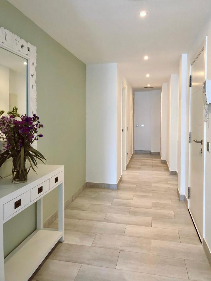 Apartaments El Cine โรเซส ภายนอก รูปภาพ