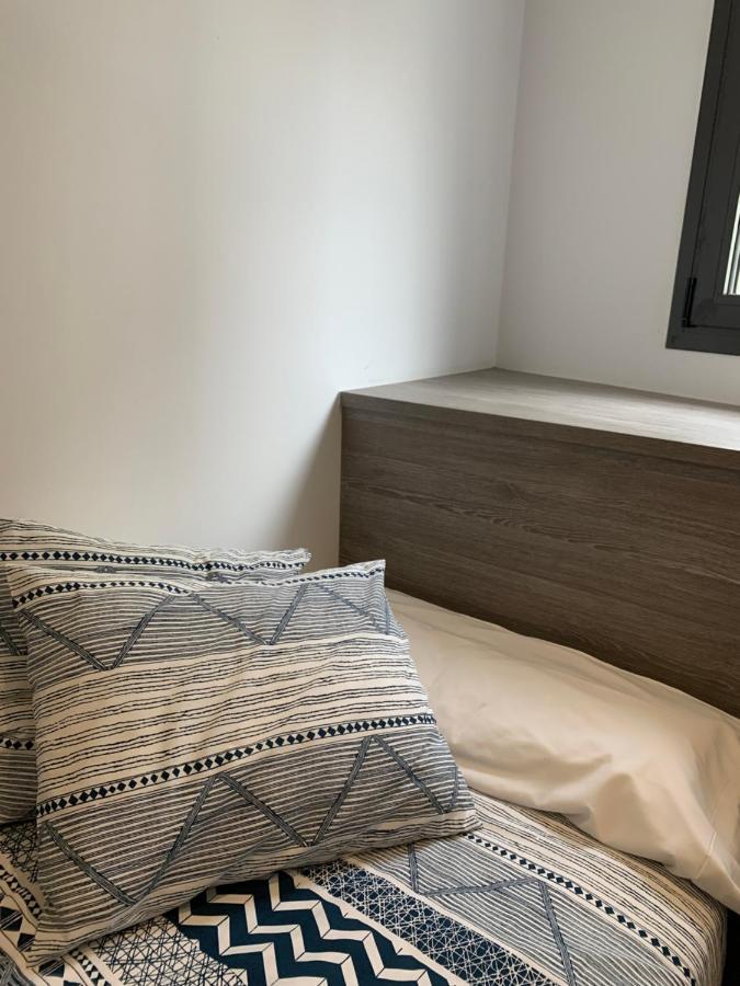Apartaments El Cine โรเซส ภายนอก รูปภาพ